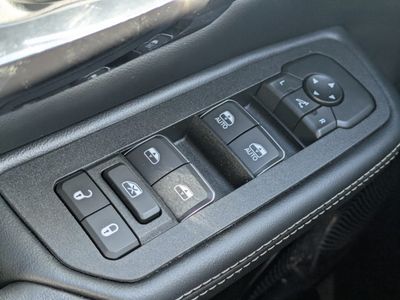 2026 Ram 1500 — photo 17 view