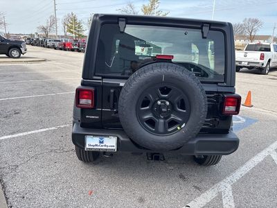 2026 Jeep Wrangler - Photo 27