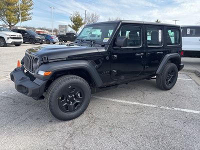 2026 Jeep Wrangler - Photo 14