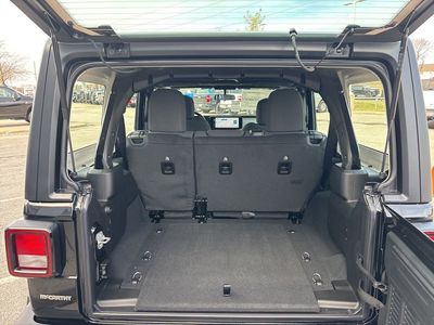 2026 Jeep Wrangler - Photo 42