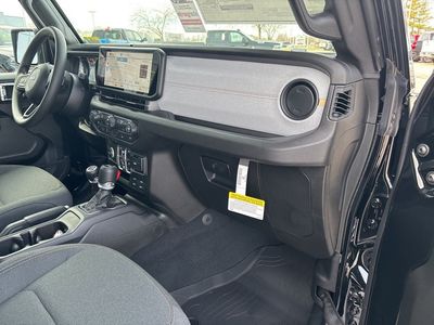 2026 Jeep Wrangler - Photo 55