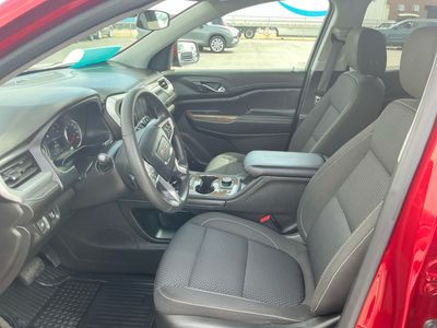 2023 GMC Acadia — photo 9 view