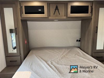 2026 Grand Design Transcend - Photo 17