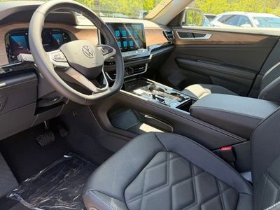 2026 Volkswagen Atlas — photo 16 view