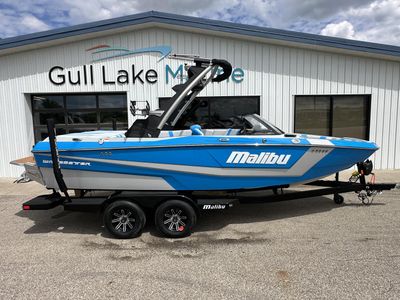 2025 Malibu 21 LX - Photo 6