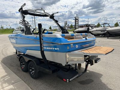 2025 Malibu 21 LX - Photo 3