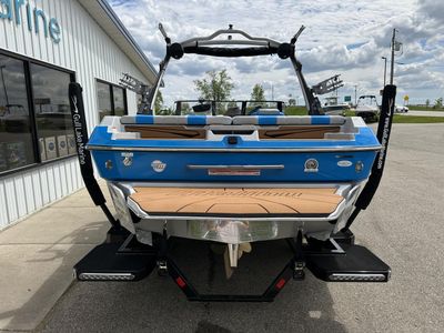2025 Malibu 21 LX - Photo 5