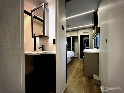 2025 Palomino Columbus - Photo 29