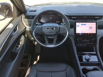 2025 Jeep Grand Cherokee - Photo 19