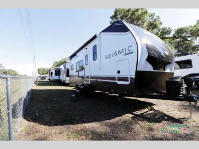 2027 Jayco Seismic - Photo 8