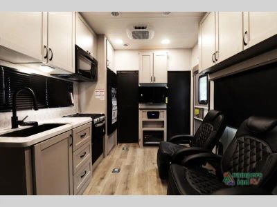 2027 Jayco Seismic - Photo 15
