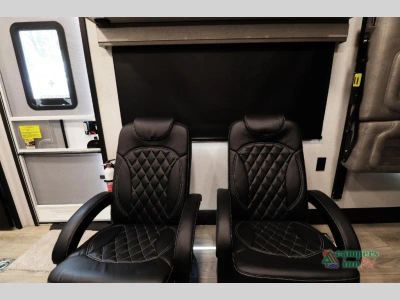 2027 Jayco Seismic - Photo 23