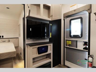 2027 Jayco Seismic - Photo 27