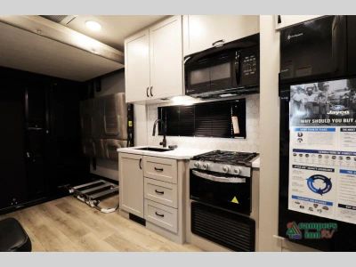 2027 Jayco Seismic - Photo 18