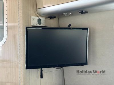 2015 Airstream Interstate - Photo 12