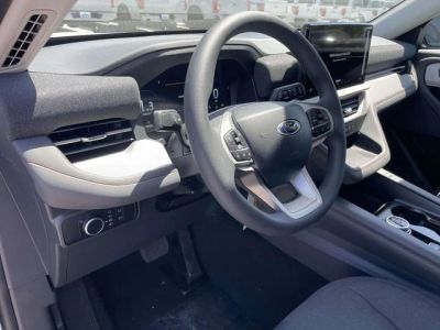 2026 Ford Explorer — photo 15 view