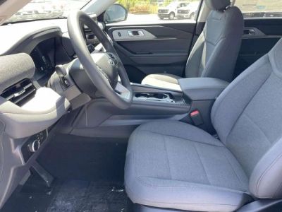 2026 Ford Explorer — photo 14 view