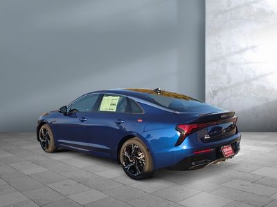 2026 Kia K5 - Photo 3