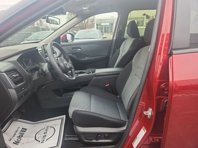 2023 Nissan Rogue SV - Photo 15