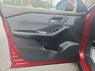 2023 Nissan Rogue SV - Photo 13
