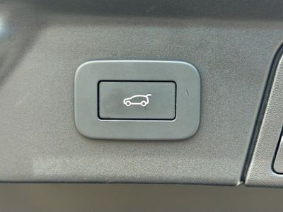 2026 Land Rover Range Rover Velar - Photo 13
