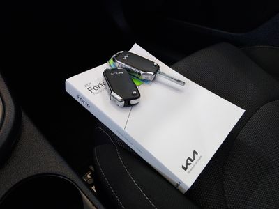 2024 Kia Forte - Photo 12