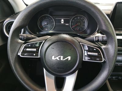 2024 Kia Forte - Photo 14