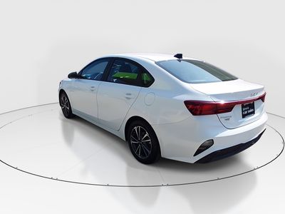 2024 Kia Forte - Photo 5