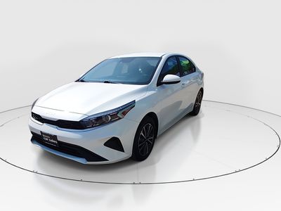 2024 Kia Forte - Photo 3
