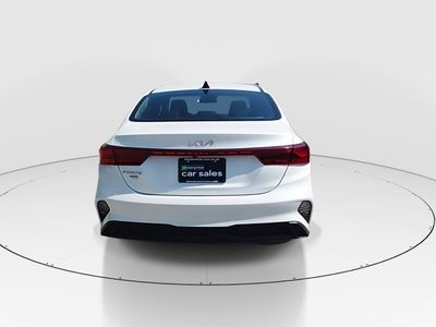 2024 Kia Forte - Photo 6