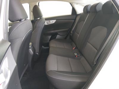 2024 Kia Forte - Photo 11