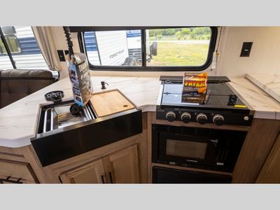 2025 Forest River RV Cherokee Grey Wolf - Photo 26