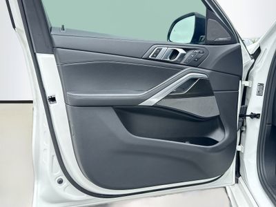 2022 BMW X6 - Photo 22