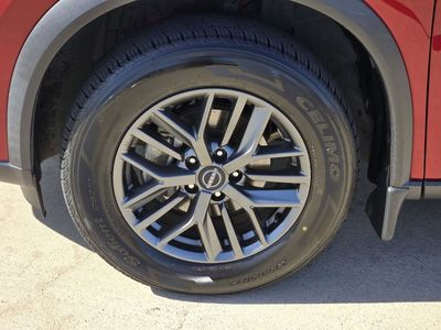 2023 Nissan Rogue — photo 7 view