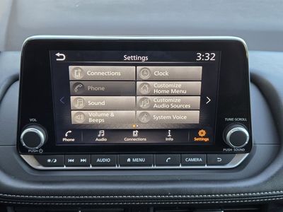 2023 Nissan Rogue — photo 11 view