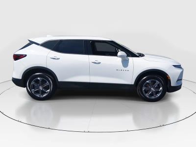 2025 Chevrolet Blazer - Photo 8