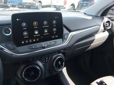 2025 Chevrolet Blazer - Photo 21