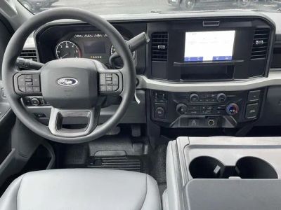 2026 Ford F-350SD — photo 29 view