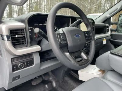 2026 Ford F-350SD — photo 41 view