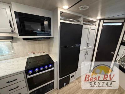 2024 Genesis Supreme Surfside Limited - Photo 30