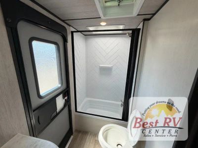 2024 Genesis Supreme Surfside Limited - Photo 55