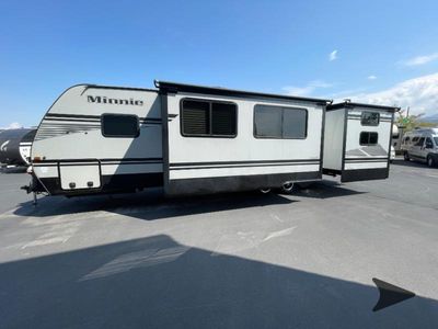 2019 Winnebago Minnie Plus — photo 8 view
