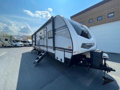 2019 Winnebago Minnie Plus — front three-quarter view