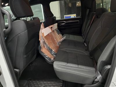 2026 Ram 1500 — photo 32 view