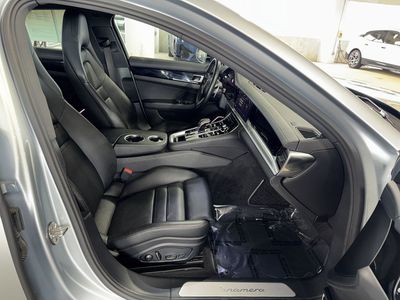 2023 Porsche Panamera - Photo 10
