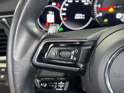 2023 Porsche Panamera - Photo 22