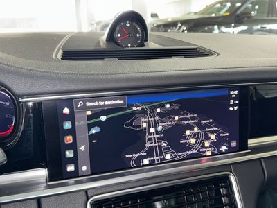 2023 Porsche Panamera - Photo 26