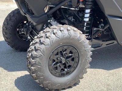 2026 Can-Am Maverick X3 MAX X ds Turbo RR Triple Black_7.6 in. — photo 11 view