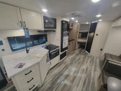 2026 Jayco Jay Flight SLX — photo 13 view