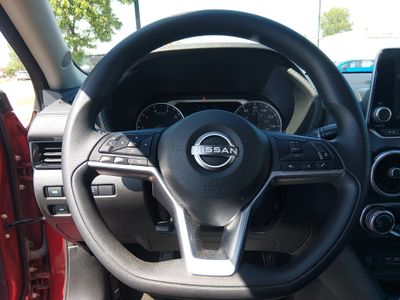 2024 Nissan Sentra — photo 12 view